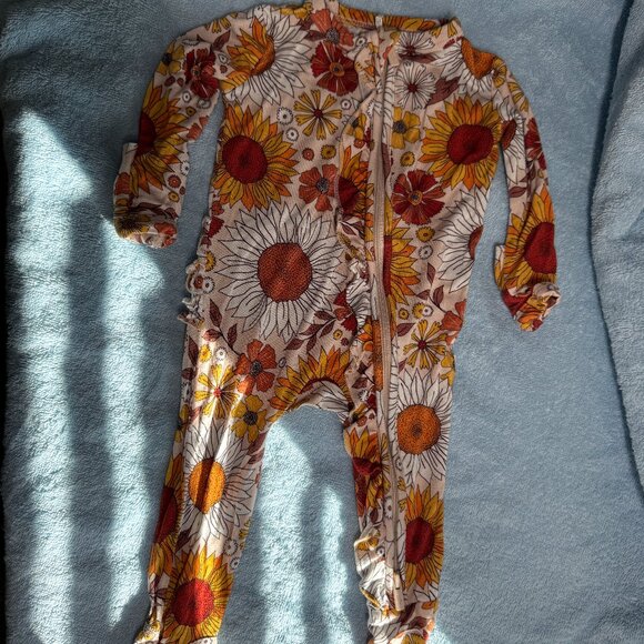 Posh Peanut Other - Newborn Posh Peanut Sunflower Footie